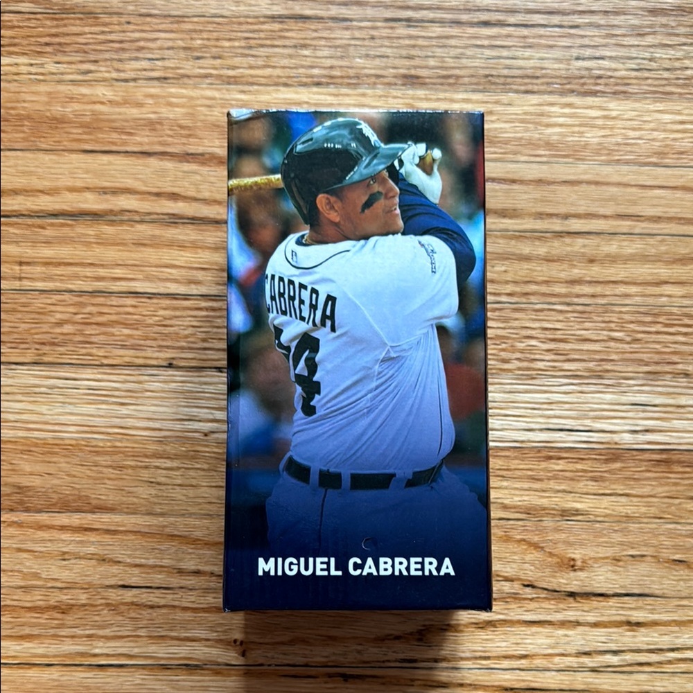 Miguel Cabrera Detroit Tigers Back To Back To Back Batting Trophy / 2014 / MLB